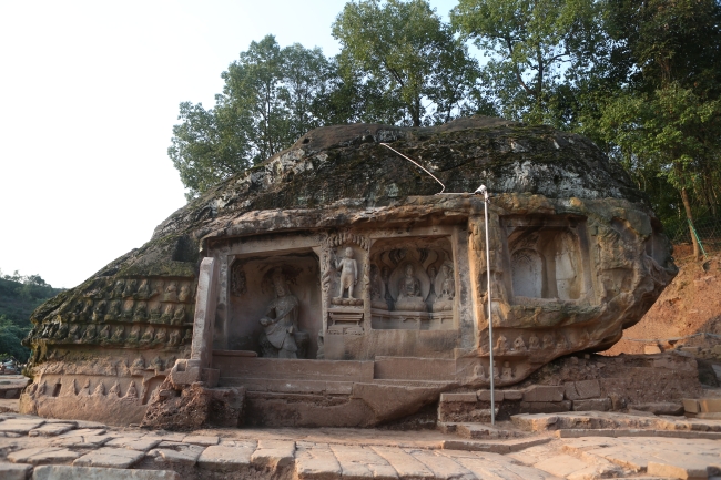 South side of Rock Five, after the Chongqing Cultural Relics and Archaeology Research Institute